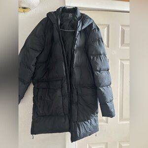 Men’s Champion Black mid thigh hooded Puffer Jacket size Large